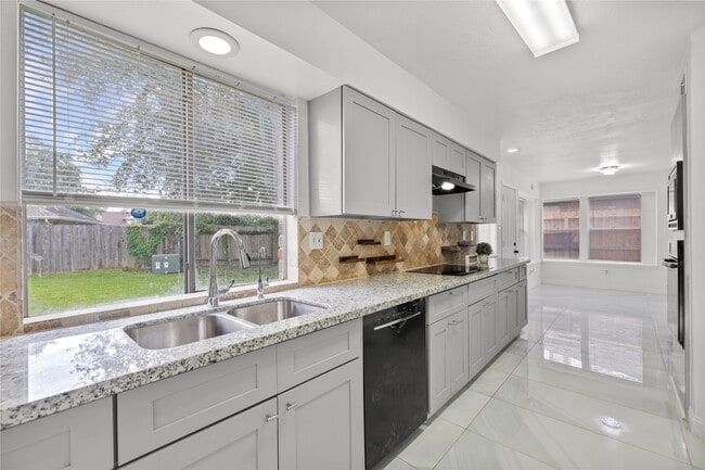 Building Photo - 3122 Lazy Brook Dr