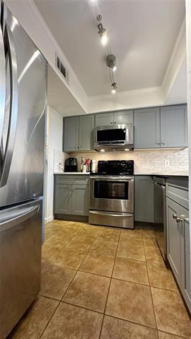 Building Photo - 18240 Midway Rd