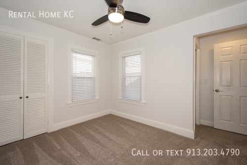 Building Photo - 8033 Robinson-
