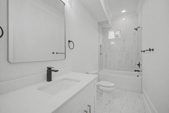 Building Photo - 103 McKinley Dr