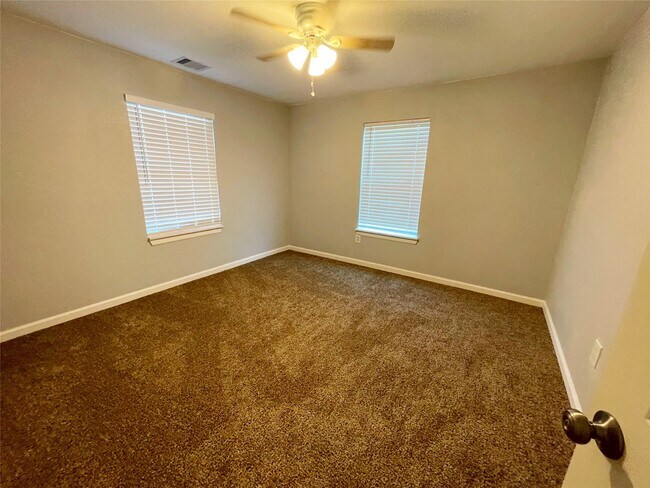 Building Photo - 3627 Keeland St