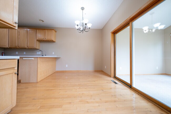 Building Photo - 4989 Archer Ln N