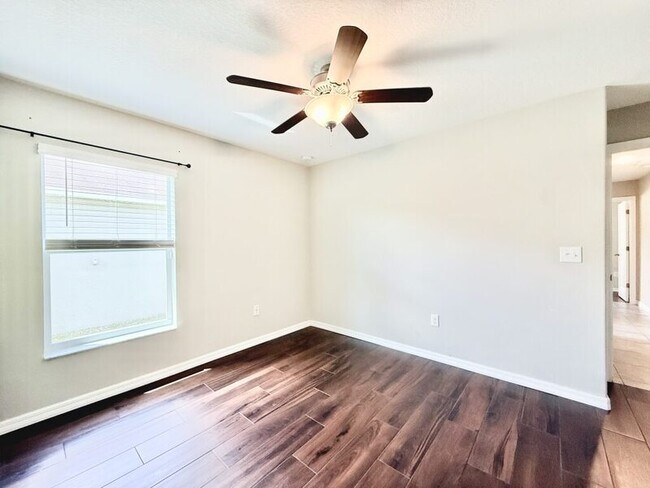 Building Photo - 17134 White Mangrove Dr