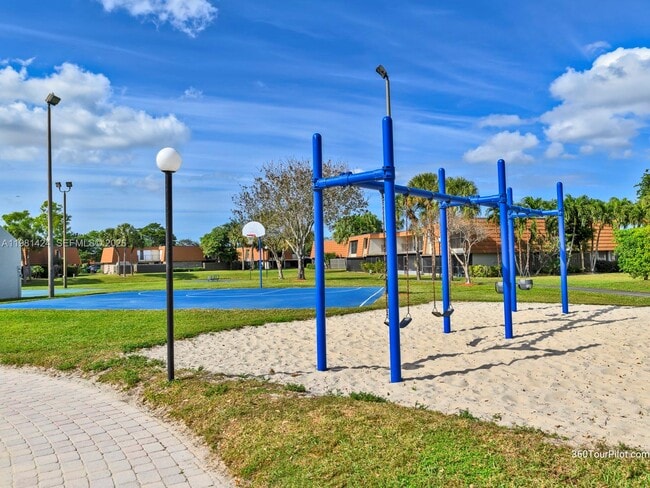 Building Photo - 1663 E Harmony Lake Cir