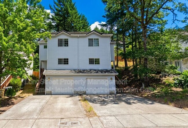 Building Photo - 2349 NW Hummingbird Dr