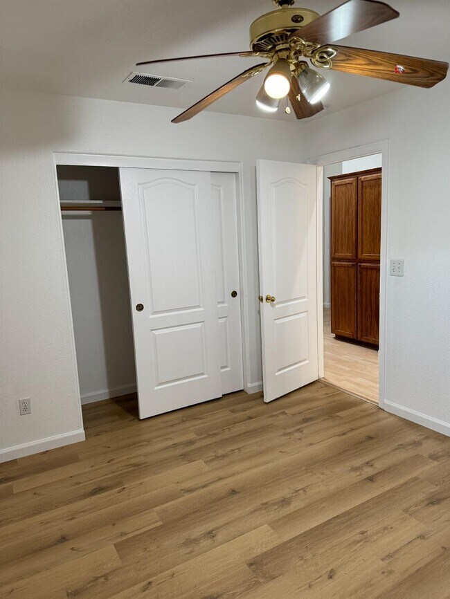 Building Photo - 3741 W Stuart Ave