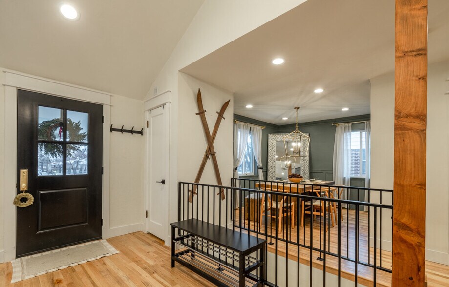 Building Photo - 3045 S 1640 E