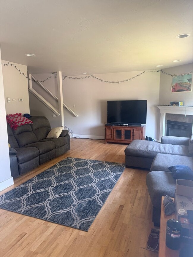 Building Photo - 3 Bed 2.5 Bath rental in Bozeman