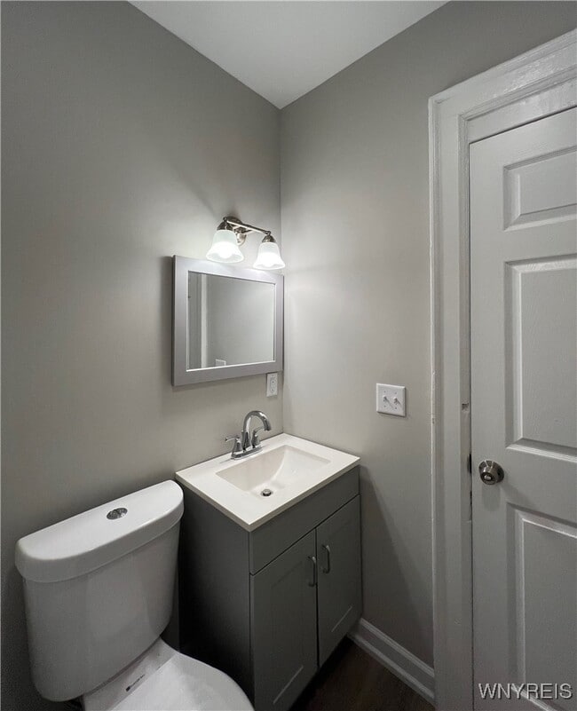 Building Photo - 355 Plymouth Ave