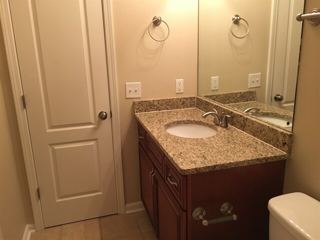 Building Photo - 515 Flat Rock Ter