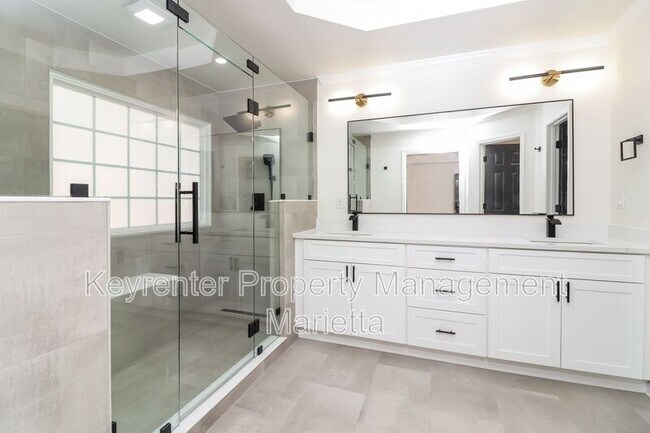 Building Photo - 991 Gentry Ln