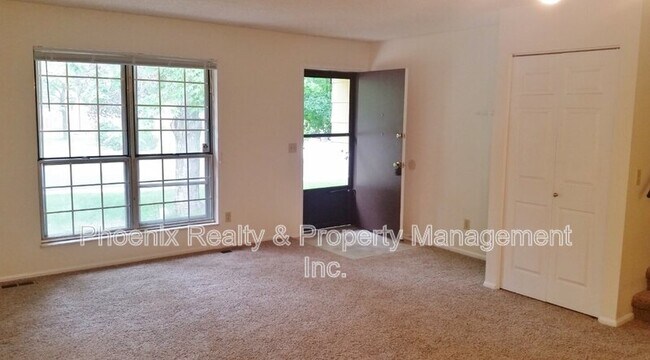 Building Photo - 2332 McKinley Ave