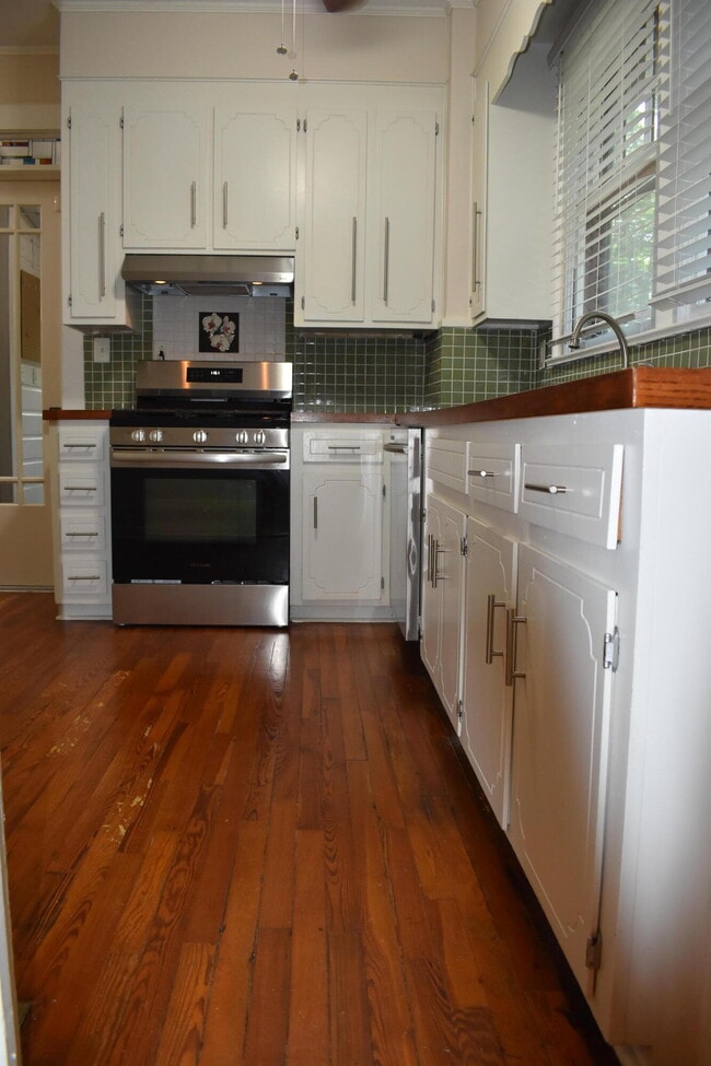 Building Photo - 326 Milledge Rd