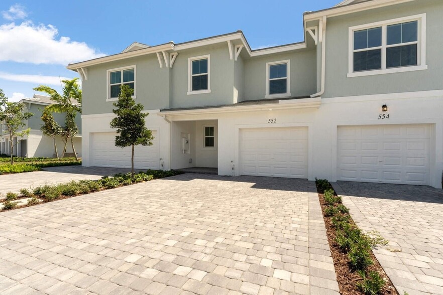 Building Photo - 552 Sanderling Cir