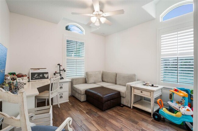 Building Photo - 6020 Marleon Dr