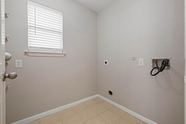 Building Photo - 21523 Trilby Way