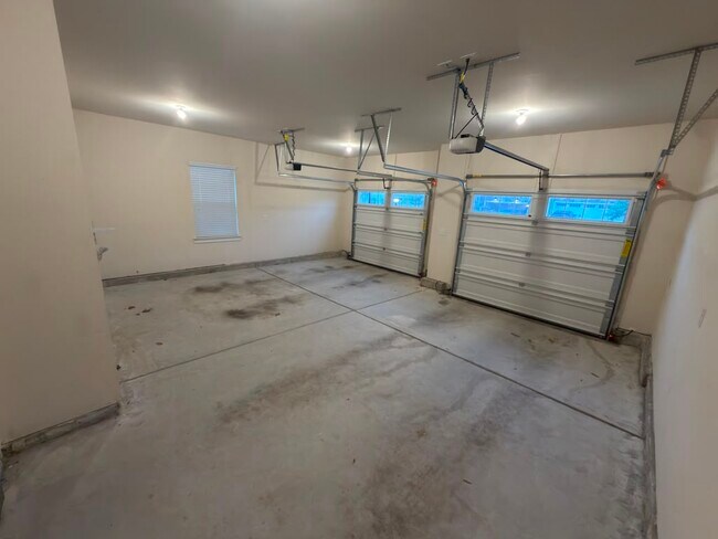 Building Photo - 12409 Petrel Crossing