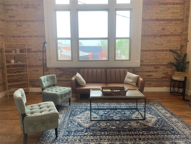 Building Photo - 1411 Wesleyan St