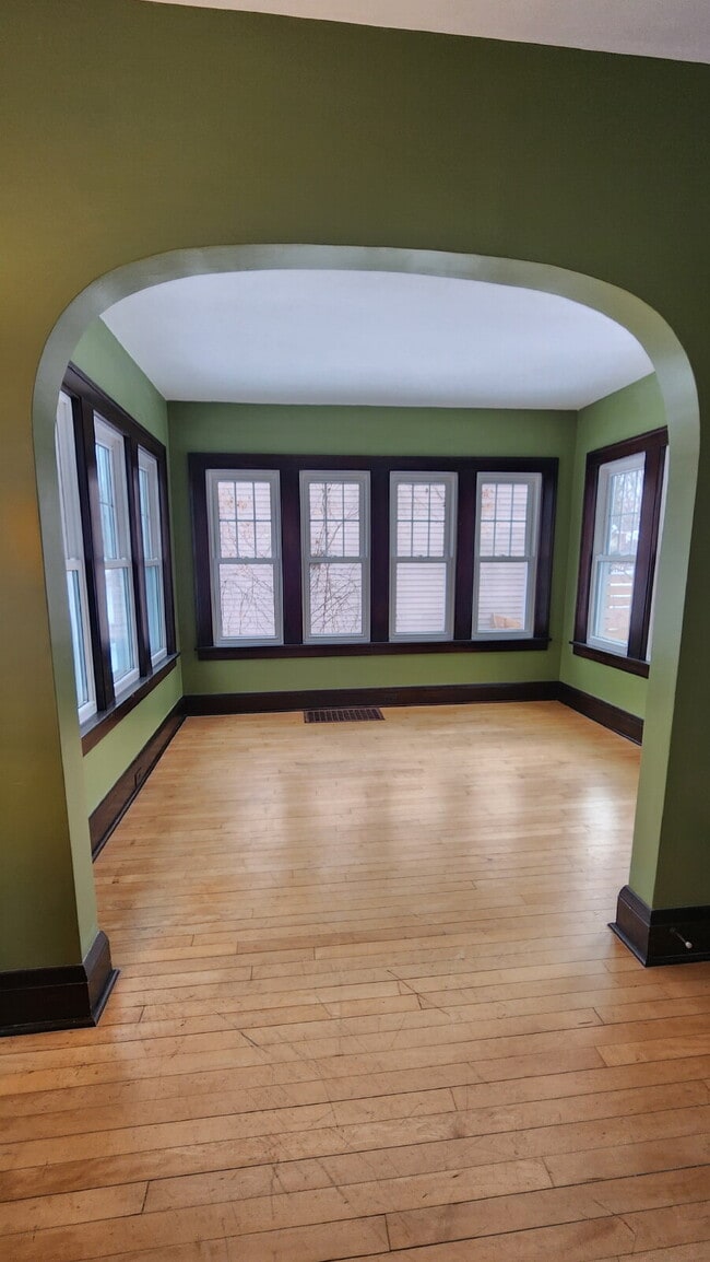 Building Photo - 4-Bedroom, 2 Bathroom Easthill Home with Bonus Room, Finished Lower Level, and Garage