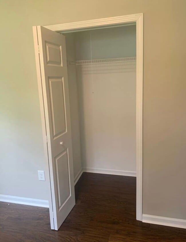 Building Photo - For Lease - 2BD/2BA Near Downtown Pendleto...
