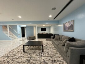 Entry - 6164 Deer Ridge Trl