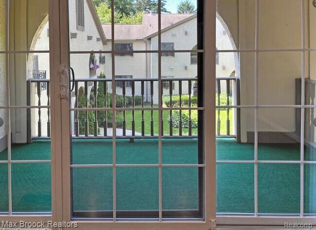 Building Photo - 42160 Woodward Ave