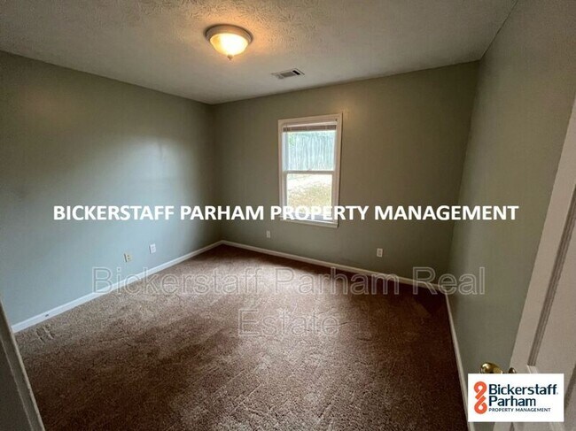 Building Photo - 6226 Bayberry Dr