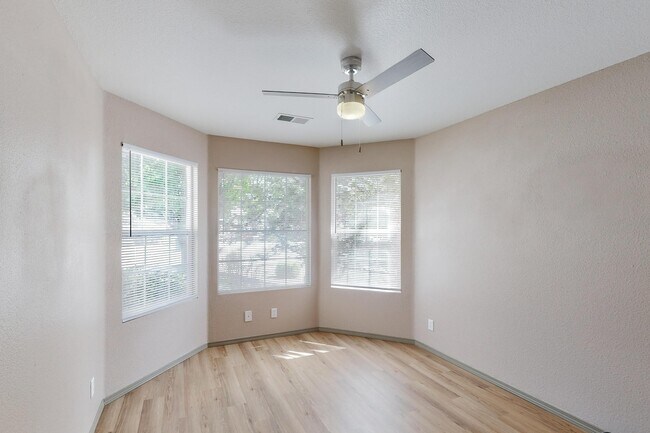 Building Photo - 745 Valley Meadows Dr