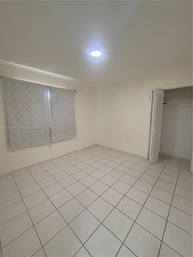 Building Photo - 3821 SW 89th Ct