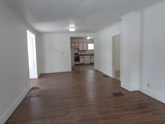 Building Photo - 1435 S 9th Street