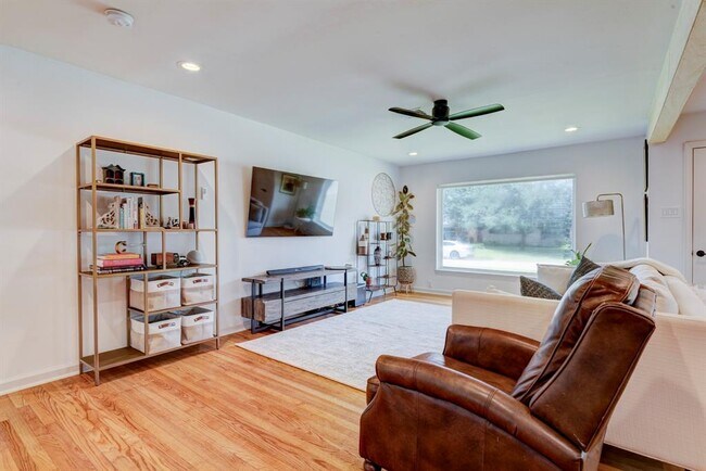 Building Photo - 1730 Wilde Rock Way