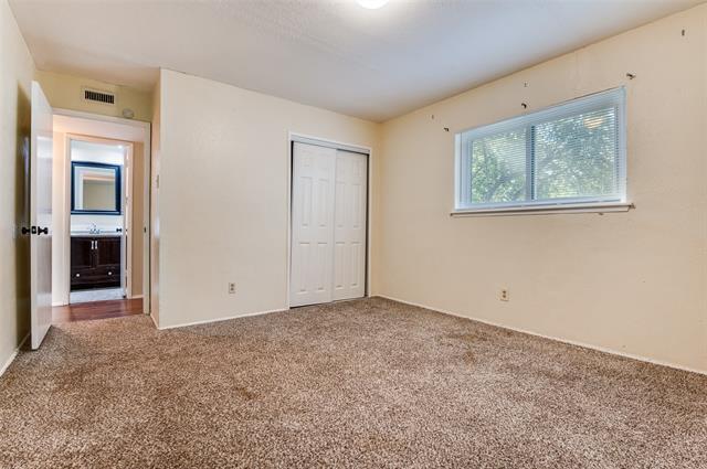Building Photo - 612 McKown Dr
