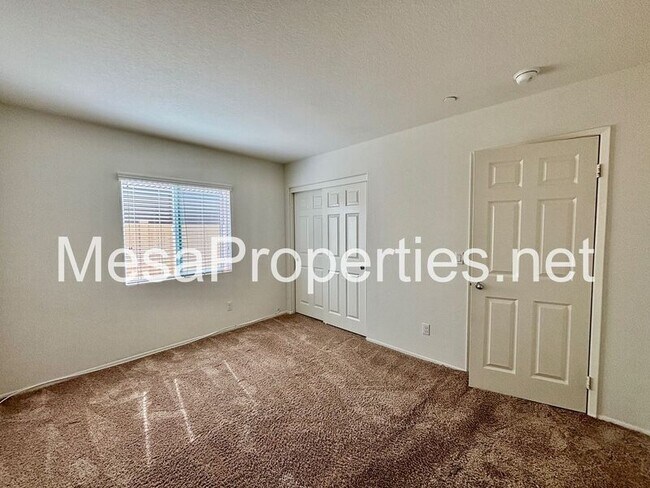 Building Photo - 10574 Pampas Ct