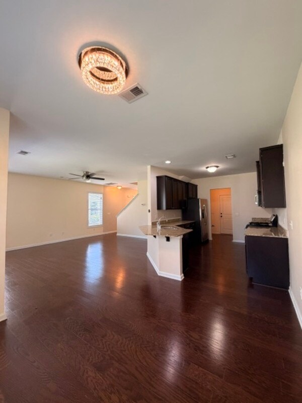 Building Photo - 201 Ashewicke Dr