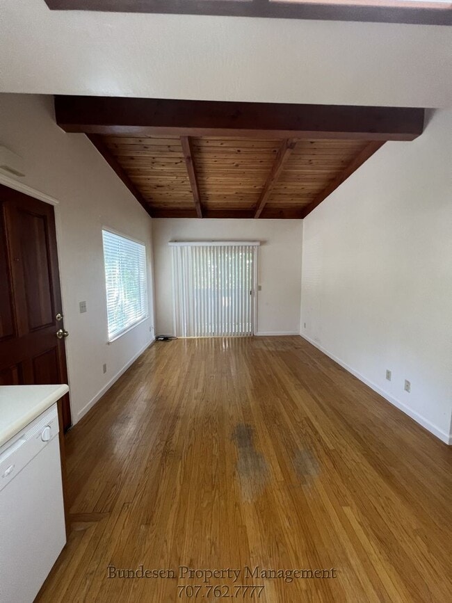 Building Photo - 6-Month Lease only – Charming West Petaluma Accessory Unit