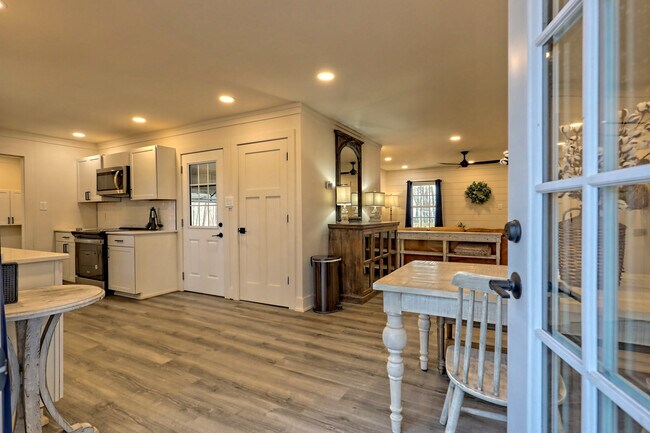 Building Photo - 3455 Hwy 441