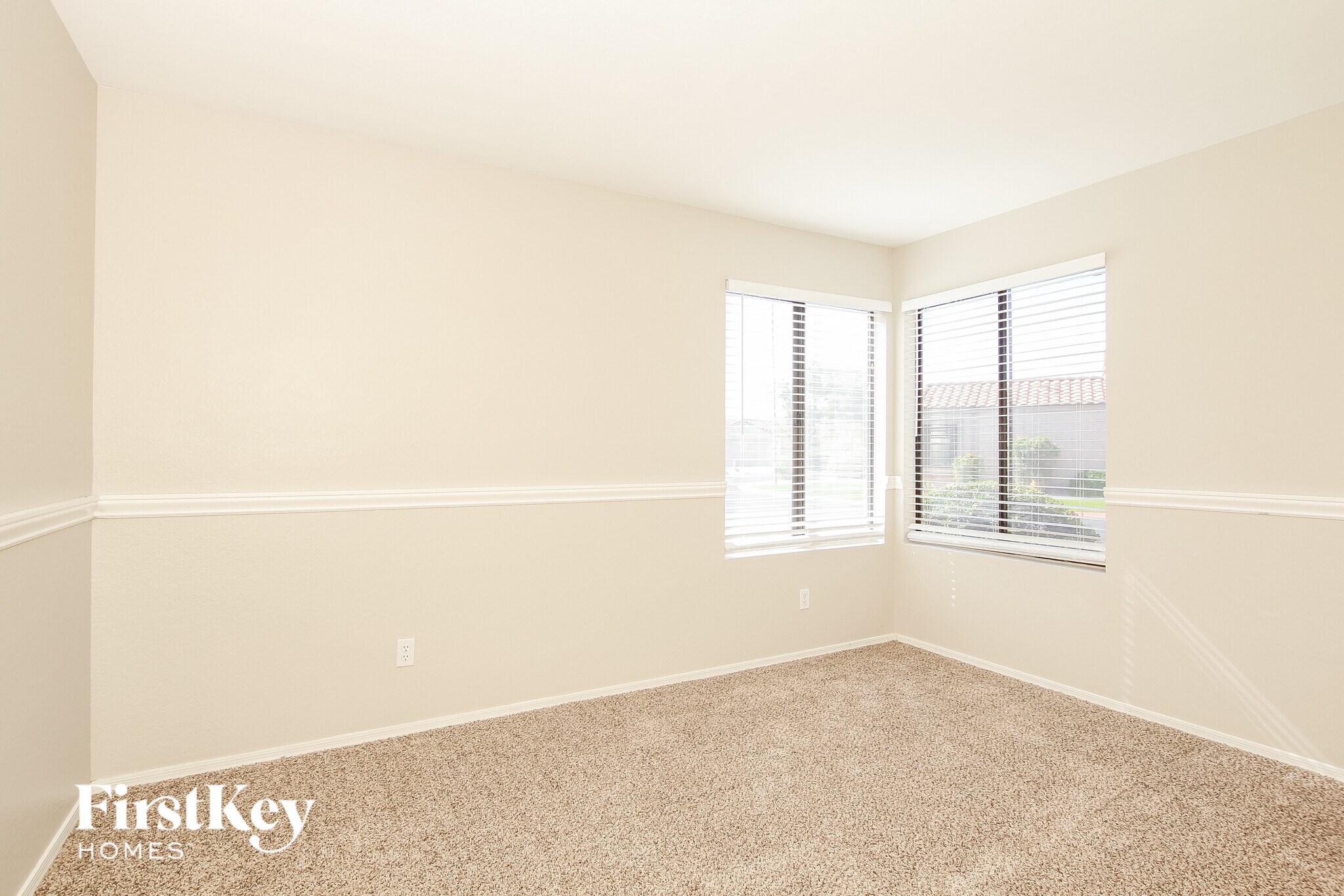 Building Photo - 14915 N 86th Dr