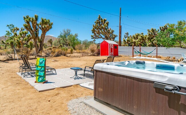 Building Photo - Fully Furnished Home in Yucca Valley
