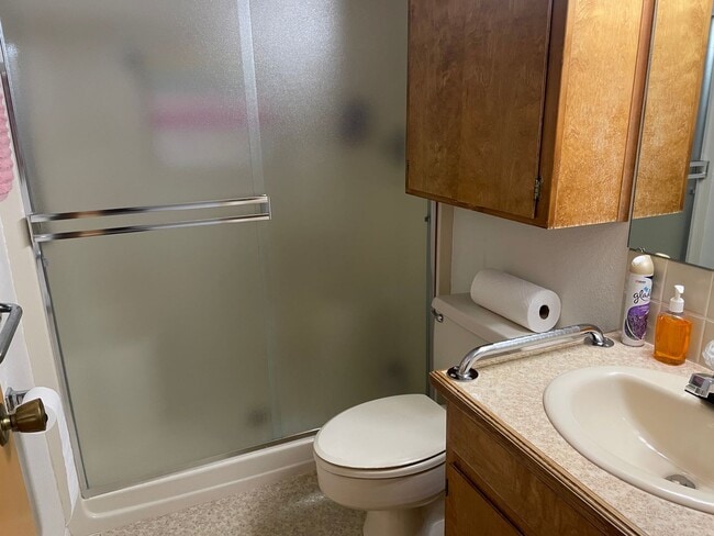 Building Photo - Lake Front Home For Rent! 1/2 Off First Full Months Rent Move in Special!!!