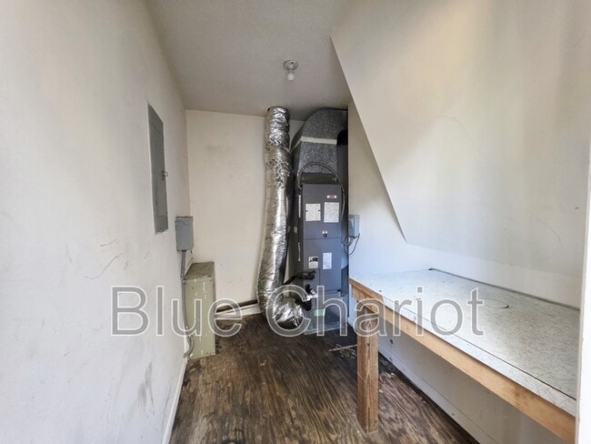 Building Photo - 3775 Guess Rd