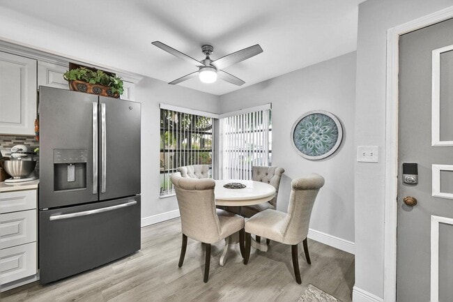 Building Photo - 5759 Phoenix Palm Ct