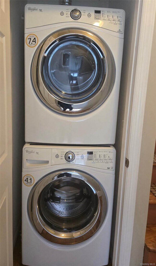 Building Photo - 2097 Saw Mill River Rd