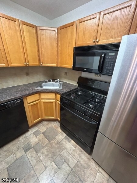 Building Photo - 285 Aycrigg Ave