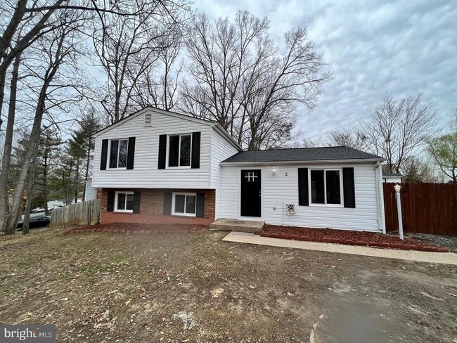 Building Photo - 2 Rosewood St