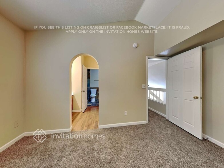 Building Photo - 6748 W Cinnabar Ave
