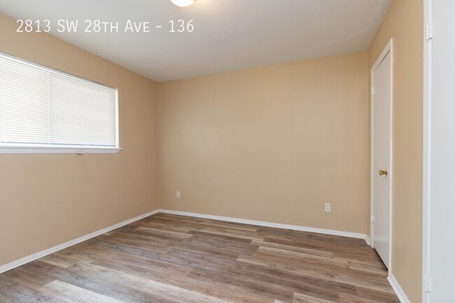 Building Photo - 2813 SW 28th Ave