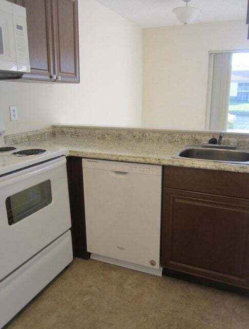 Building Photo - 7103 Glenmoor Dr