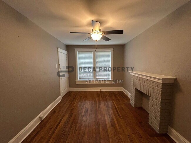 Building Photo - 6822 Waldemar Ave