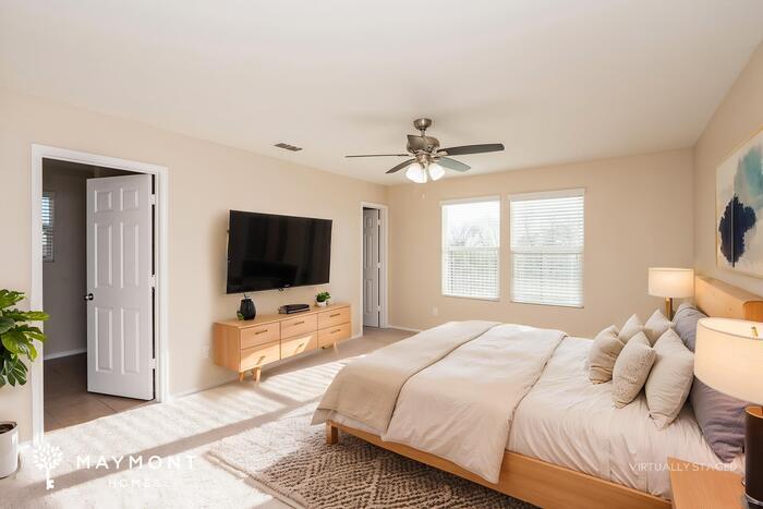 Building Photo - 10008 Calcite Dr