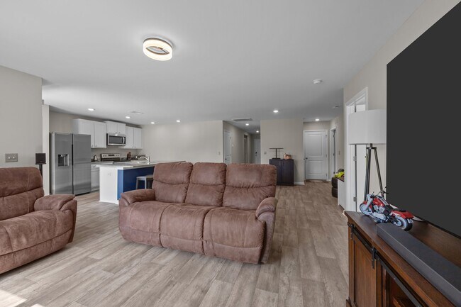 Building Photo - 186 Everett Yopp Dr